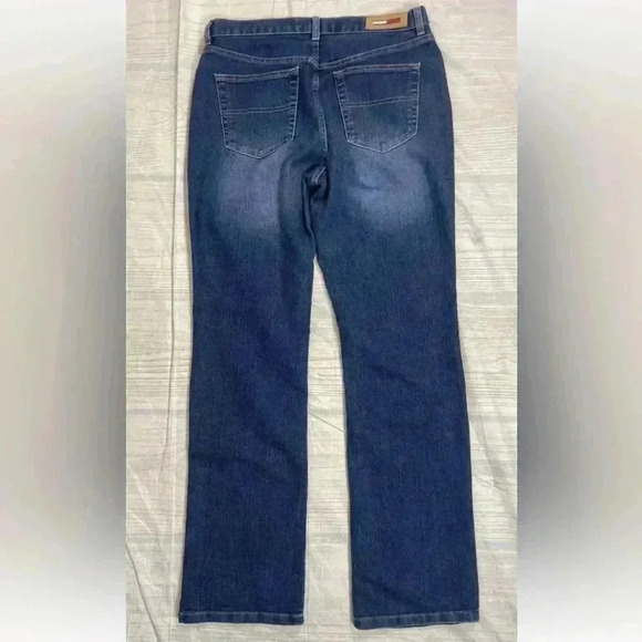 Vintage Classic Tommy Hilfiger Woman’s Denim Jeans Size 8 Stright Fit  Med Wash - Picture 6 of 16